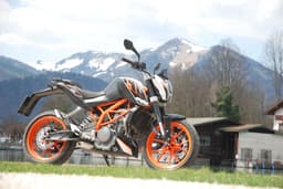 New KTM 390 Duke photo gallery